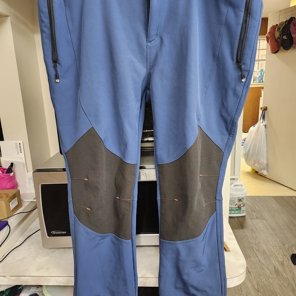 Men's Gray Fleece-Lined Pants - Picture 1 of 6